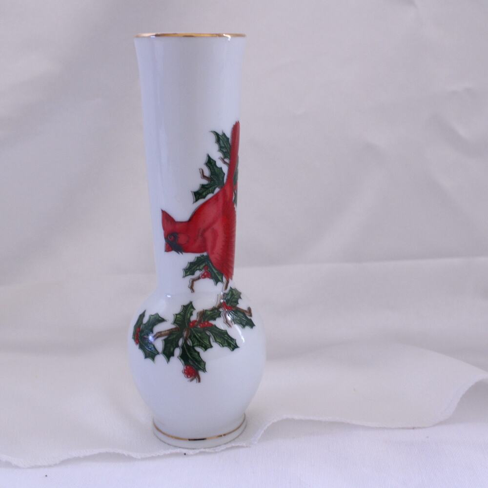 Lefton Cardinal Yuletide Holly Berry Bud Vase Cream Gold Trim Small 1070